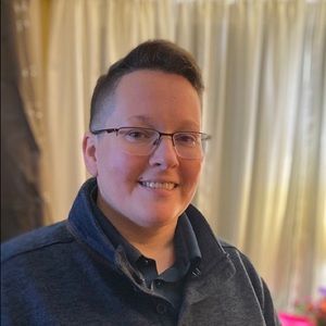 Meet your Posher, Raquel